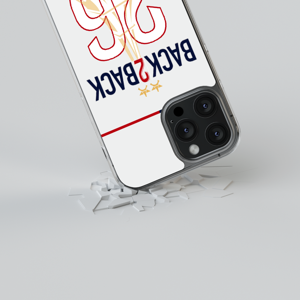 Coque Paris Back 2 Back Extérieur 2026, mise en scène d’un impact sur un angle du téléphone.